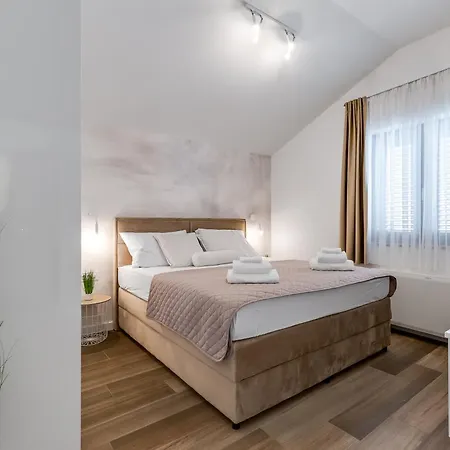 Tesa Luxury