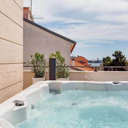 Tesa Luxury