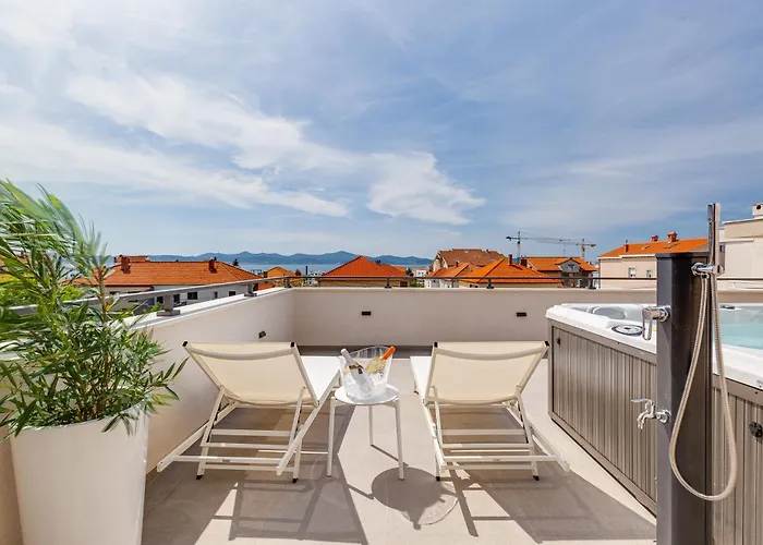 公寓 Tesa Luxury *